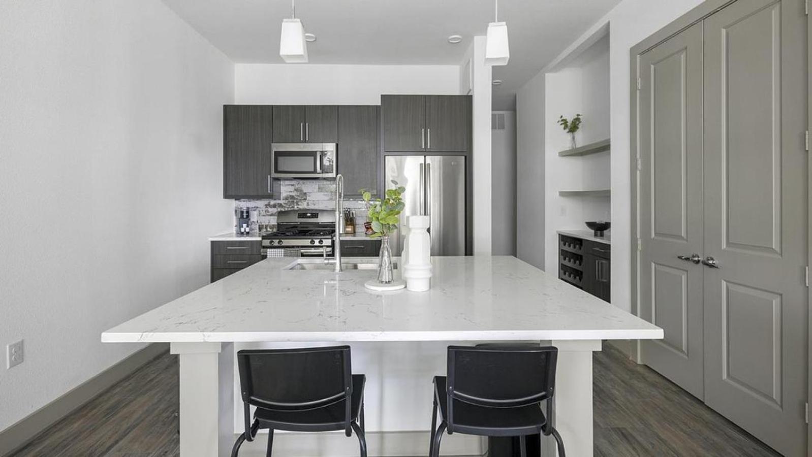 Landing - Modern Apartment With Amazing Amenities Houston Ngoại thất bức ảnh